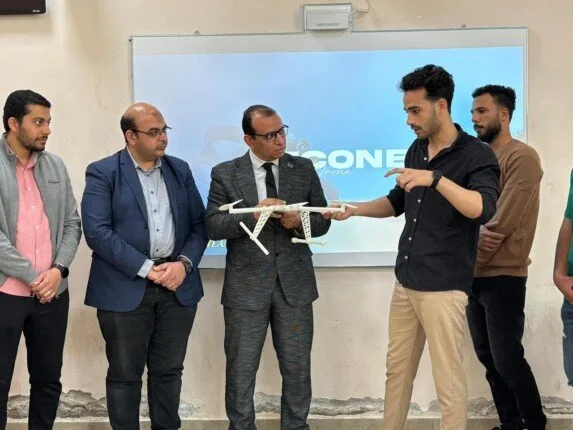طلاب هندسة الطيران بجامعة المنصورة الجديدة يبتكرون طائرات مسيرة لخدمة المجتمع