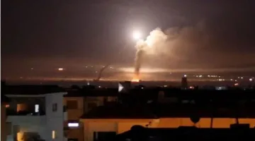 عاجل.. إعلام فلسطينى: قصف جوى ومدفعى لبيت لاهيا شمالى قطاع غزة