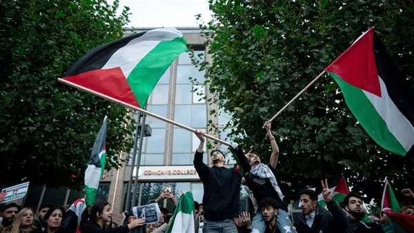 عاجل.. احتجاجات كبيرة في إسبانيا ضد المجازر في غزة (فيديو)
