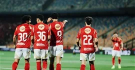 عاجل| الأهلي يتوج بلقب الدوري للمرة 45 بعد انتصاره على فاركو (6-0)