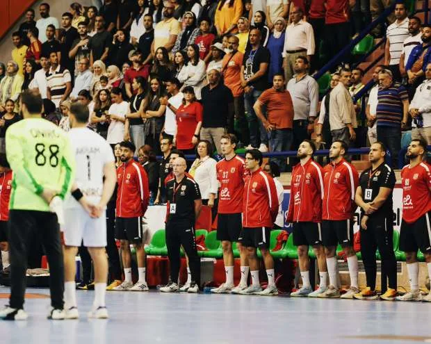 الأهلي يتفوق على الزمالك ويتوج بلقب بطولة أفريقيا لأندية كرة اليد الأهلي يتفوق على الزمالك ويتوج بلقب بطولة أفريقيا لأندية كرة اليد