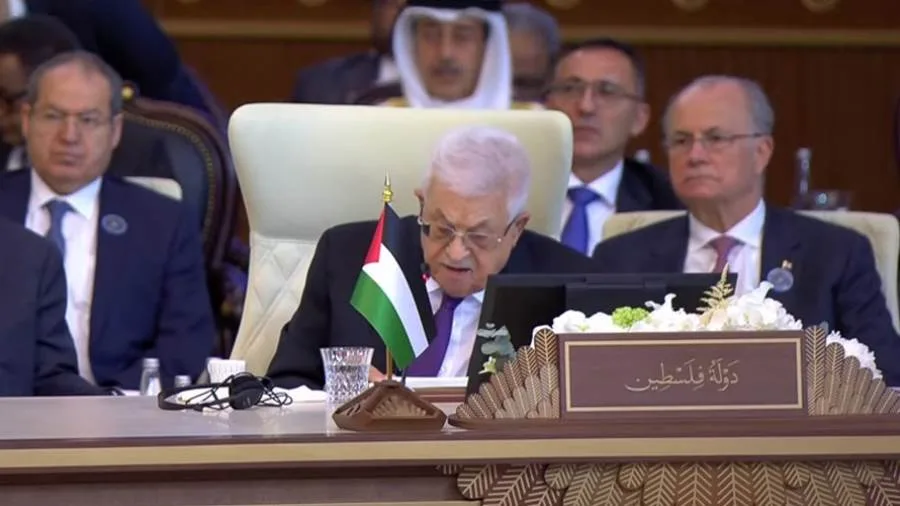 عاجل | الرئيس الفلسطيني يقترح اعتماد خطة عربية لحل القضية الفلسطينية عاجل | الرئيس الفلسطيني يقترح اعتماد خطة عربية لحل القضية الفلسطينية