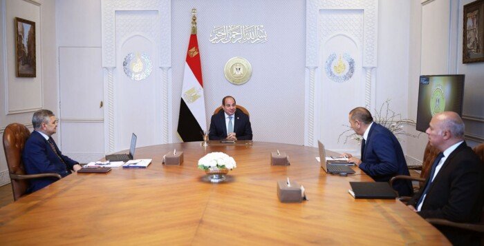 عاجل | السيسي يتابع مستجدات حركة الملاحة في قناة السويس عاجل | السيسي يتابع مستجدات حركة الملاحة في قناة السويس