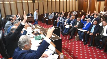 عاجل.. “اللجنة التشريعية في مجلس النواب” تمنح الموافقة النهائية على تعديل قانون مجلس النواب وتوزيع الدوائر الانتخابية.