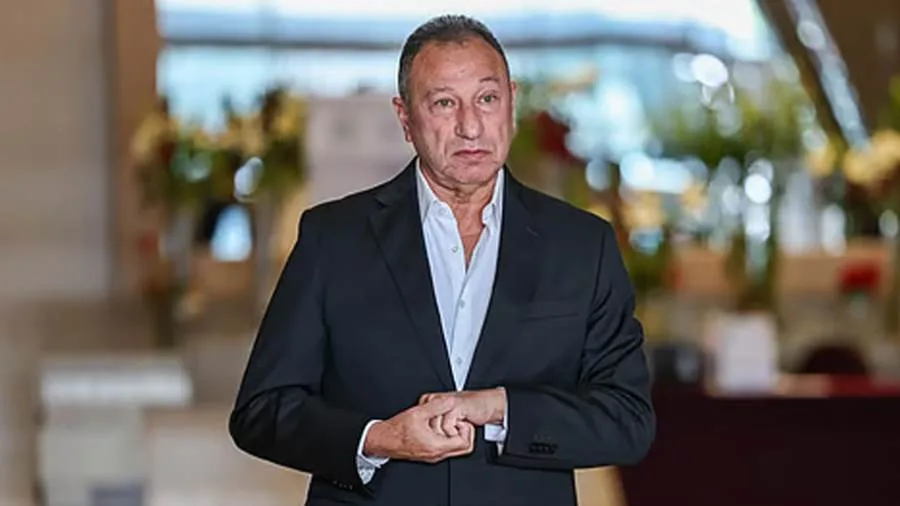 عاجل.. النادي الأهلي يطلب طاقم تحكيم أجنبي لمواجهة فاركو عاجل.. النادي الأهلي يطلب طاقم تحكيم أجنبي لمواجهة فاركو