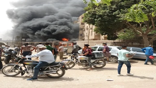 عاجل | حريق يشتعل في حافلات مدرسة حسام الدين المتكاملة بحدائق الأهرام واستجابة من فرق الإطفاء عاجل | حريق يشتعل في حافلات مدرسة حسام الدين المتكاملة بحدائق الأهرام واستجابة من فرق الإطفاء