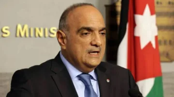 عاجل: رئيس وزراء الأردن يصف الحرب القاسية على غزة بأنها انتهاك لجميع القوانين.