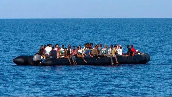 عاجل.. فرنسا تُبلغ عن وفاة مهاجر وإنقاذ أكثر من 60 شخصاً في بحر المانش عاجل.. فرنسا تُبلغ عن وفاة مهاجر وإنقاذ أكثر من 60 شخصاً في بحر المانش