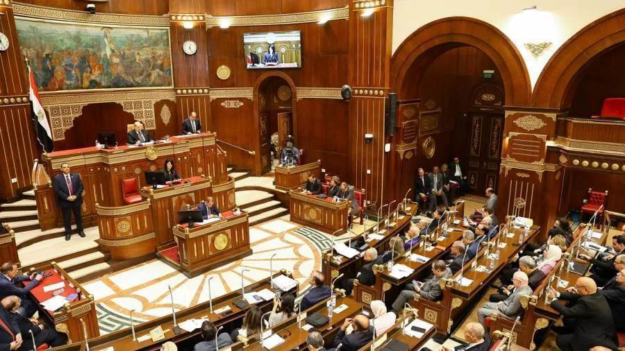 عاجل.. “مجلس الشيوخ” يقر بشكل نهائي تعديل قانون انتخاب أعضائه عاجل.. “مجلس الشيوخ” يقر بشكل نهائي تعديل قانون انتخاب أعضائه