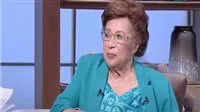 من هي الدكتورة نوال الدجوي التي حصلت على تكريم من الرئيس السيسي بعد تعرضها لسرقة فيلاتها؟