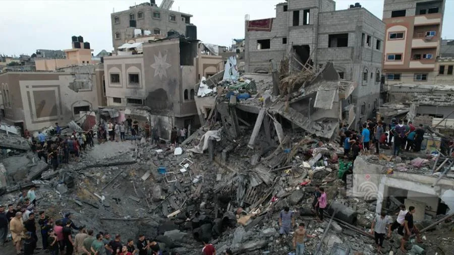 عاجل.. مقتل 41 فلسطينياً وإصابة آخرين جراء غارات طائرات الاحتلال في مناطق متفرقة من قطاع غزة عاجل.. مقتل 41 فلسطينياً وإصابة آخرين جراء غارات طائرات الاحتلال في مناطق متفرقة من قطاع غزة