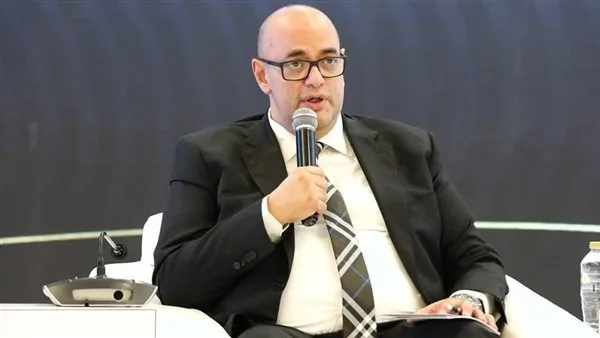 عاجل.. ممثل وزارة البترول يوضح كيفية تعويض المتأثرين من “تلاعب البنزين”