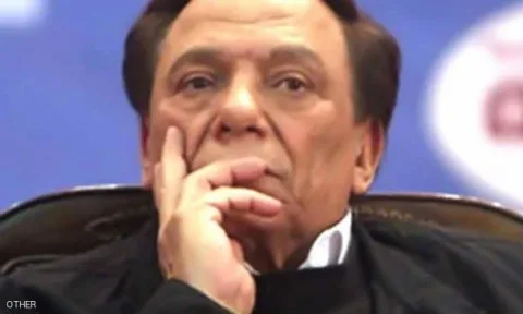 عادل إمام والاختفاء الغامض.. هل تُخفيه عائلته نتيجة مرض خطير؟ عادل إمام والاختفاء الغامض.. هل تُخفيه عائلته نتيجة مرض خطير؟