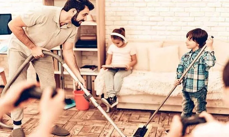 عالم بالأوقاف: مساعدة الزوج لزوحته في الأعمال المنزلية "شرفا محمديا"