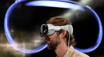 عام كامل من الإطلاق: نظارات Vision Pro من آبل تعاني من انخفاض في رضا المستخدمين