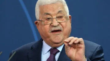 عباس يُصدر نداءً عاجلاً لإنهاء النزاع في قطاع غزة ورفع الحصار الإسرائيلي وتزويد الفلسطينيين المحاصرين بالمساعدات.