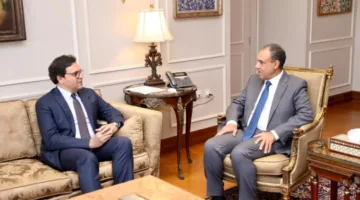 عبد العاطي يناقش مع وزير الثقافة طرق تعزيز الفعاليات الثقافية المصرية في الدول الأجنبية