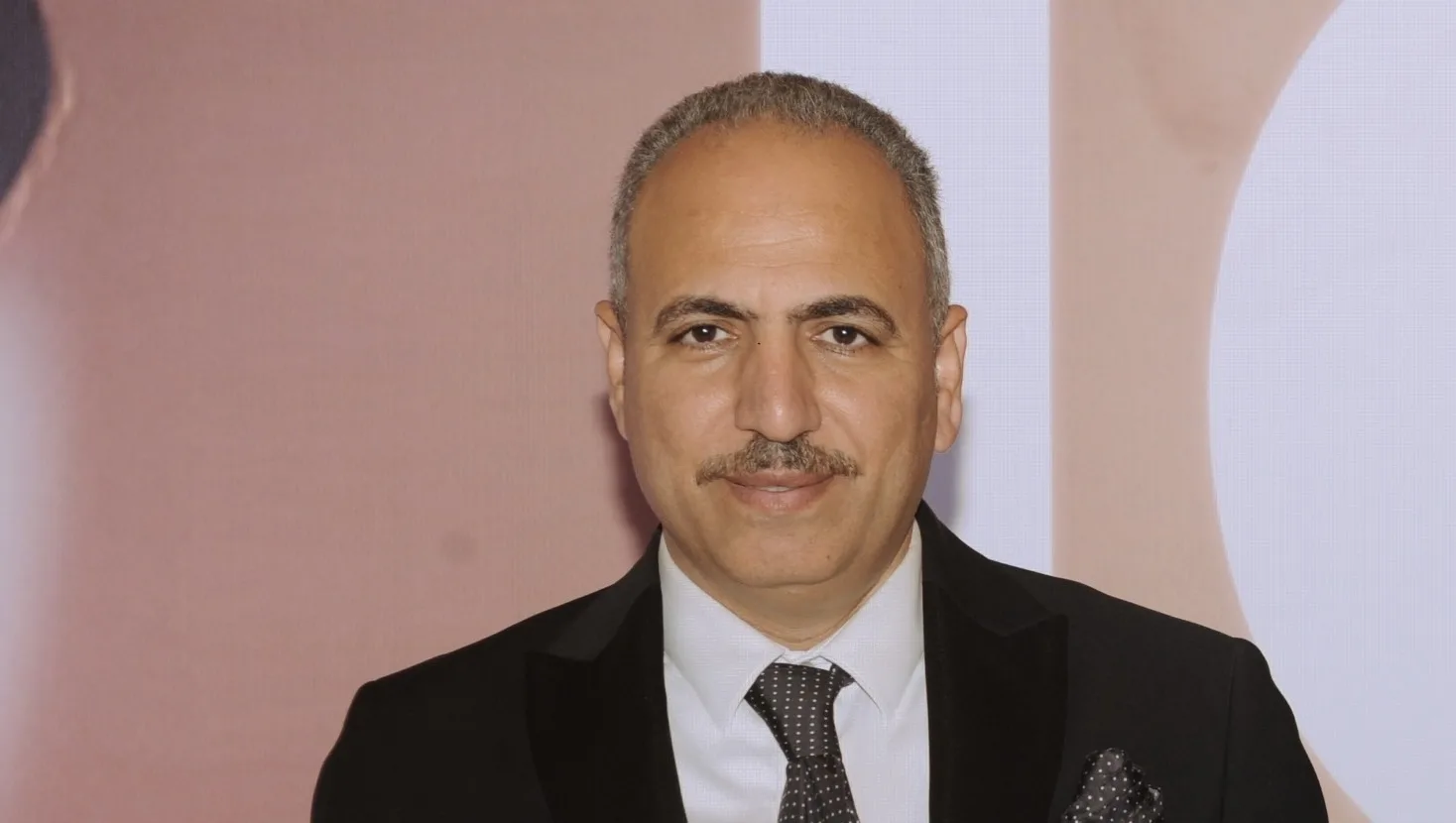 عبدالرحمن الزعيم يتولى رئاسة مجلس إدارة جمعية رجال الأعمال والمستثمرين في بدر عبدالرحمن الزعيم يتولى رئاسة مجلس إدارة جمعية رجال الأعمال والمستثمرين في بدر