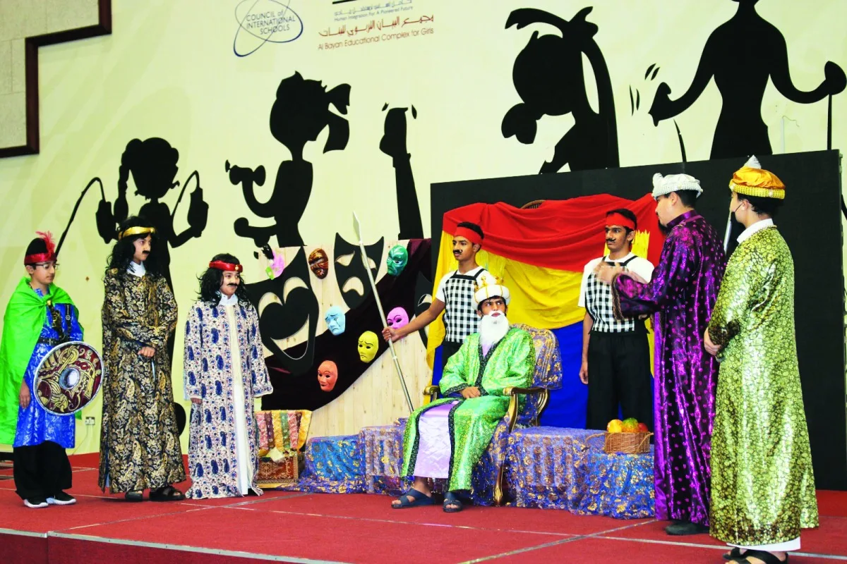 عبدالرحمن بن جاسم ينال جوائز “المسرح العالمي” عبدالرحمن بن جاسم ينال جوائز “المسرح العالمي”