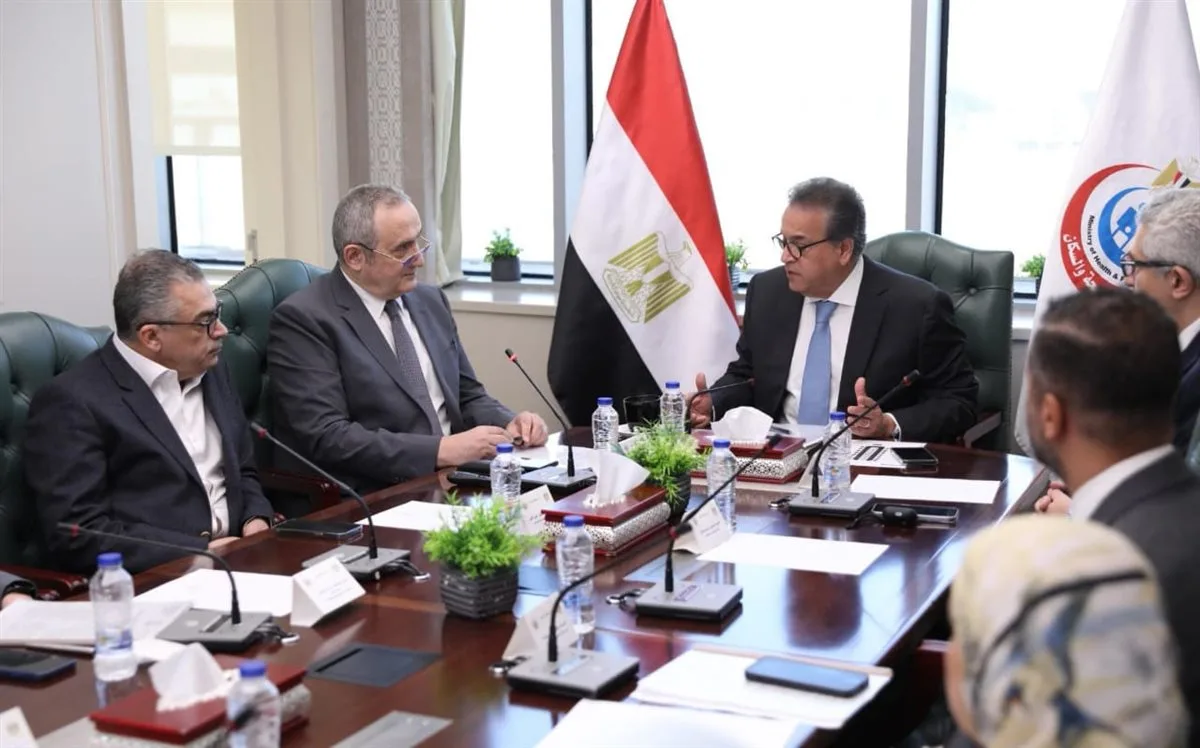 عبدالغفار يوجه بتعزيز برامج تدريب الأطباء المقيمين والتعاون مع المستشفيات الجامعية