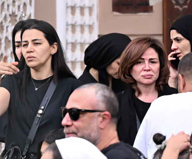 عزاء المنتج وليد مصطفى.. نجوم الفن والإعلام يشاركون