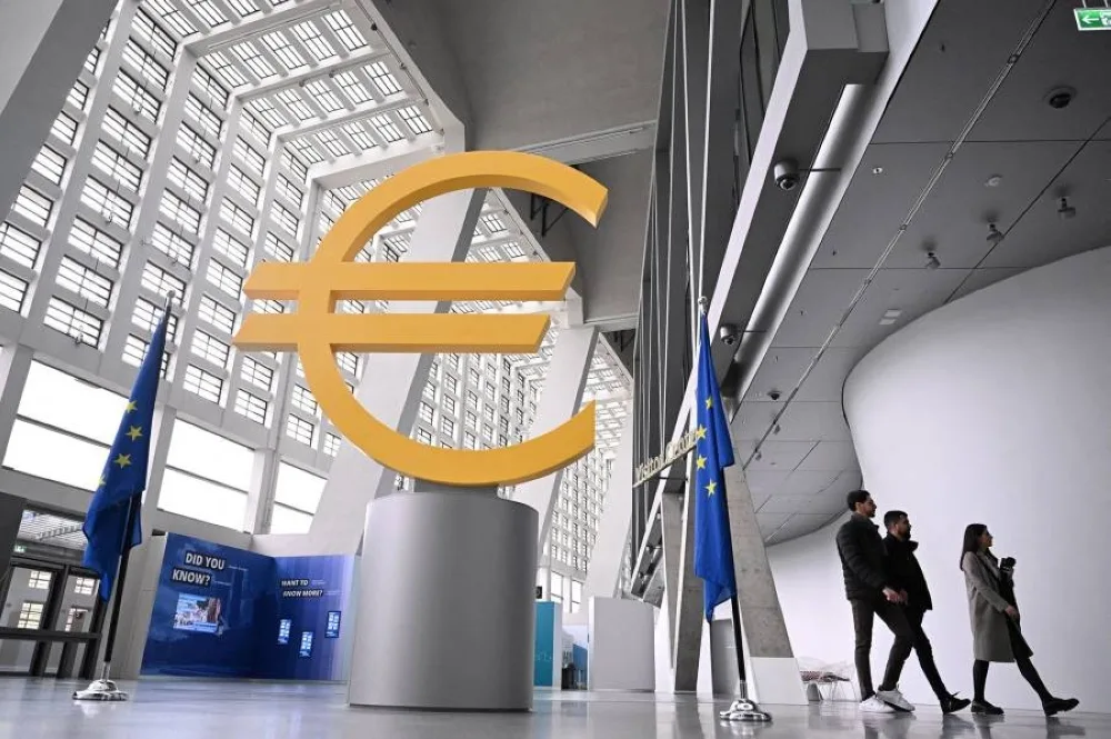 عضو في البنك: قد يتعين على المركزي الأوروبي تخفيض أسعار الفائدة إلى ما دون 2% عضو في البنك: قد يتعين على المركزي الأوروبي تخفيض أسعار الفائدة إلى ما دون 2%