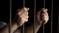 عقوبة الاعتداء على موظف حكومي أثناء أداء واجباته: ماذا ينص عليه قانون العقوبات؟