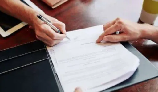 عقود الإيجار القديمة قد تكون باطلة.. نائب يكشف عن مفاجأة عقود الإيجار القديمة قد تكون باطلة.. نائب يكشف عن مفاجأة