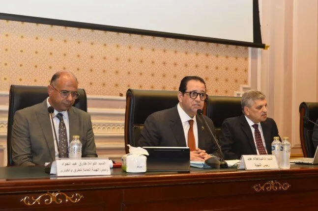 علاء عابد: لا يوجد بديل لقناة السويس كممر بحري عالمي علاء عابد: لا يوجد بديل لقناة السويس كممر بحري عالمي