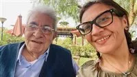 عم فلوكس يبعث تحياته.. ابنة فاروق فلوكس تنشر صوراً وتطمئن متابعيه على حالته.