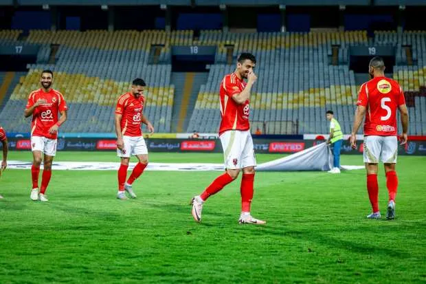 عماد النحاس يتعاون مع بيراميدز والحرس لتحديد نقاط ضعف البنك قبل مواجهة السبت