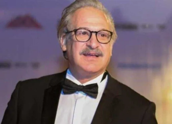 عمر زهران يعود إلى بيته بعد استكمال إجراءات الإفراج عنه