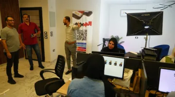 عمرو الحديدي، نجم الأهلي ومصر السابق، يستضيفه موقع الجمهور (صور)