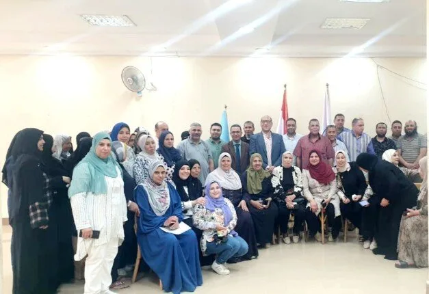 عميد تجارة كفر الشيخ: تماسك الفريق الأكاديمي والإداري «الأساس الحقيقي لأي تقدم» عميد تجارة كفر الشيخ: تماسك الفريق الأكاديمي والإداري «الأساس الحقيقي لأي تقدم»