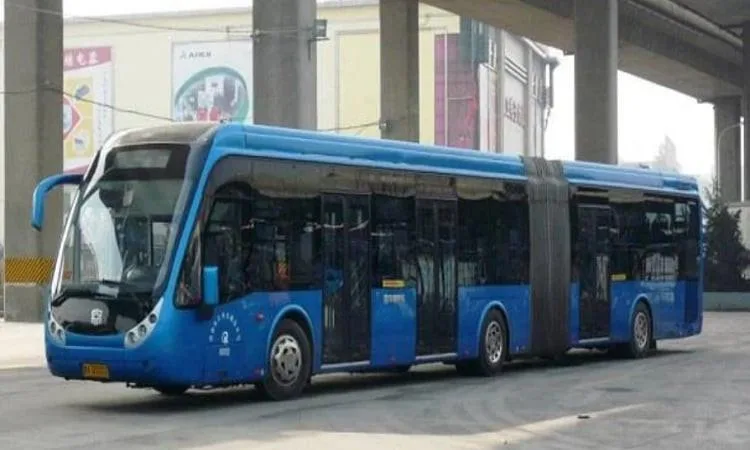 عنايت: جهود حقيقية من الحكومة لتحسين نظام النقل العام عنايت: جهود حقيقية من الحكومة لتحسين نظام النقل العام
