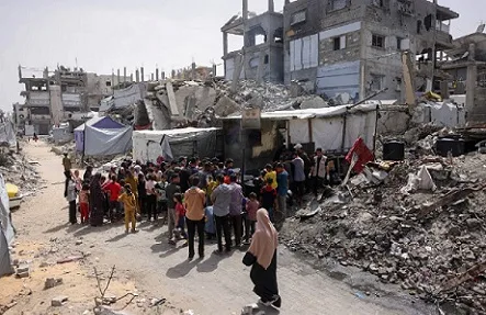 عنوان عبرية: محادثات الدوحة تبحث هدنة لمدة شهرين في غزة وإطلاق سراح 10 أسرى إسرائيليين مقابل تحرير بين 200 و250 أسير فلسطيني، لكن هناك اختلاف حول هذه النقطة. عنوان عبرية: محادثات الدوحة تبحث هدنة لمدة شهرين في غزة وإطلاق سراح 10 أسرى إسرائيليين مقابل تحرير بين 200 و250 أسير فلسطيني، لكن هناك اختلاف حول هذه النقطة.