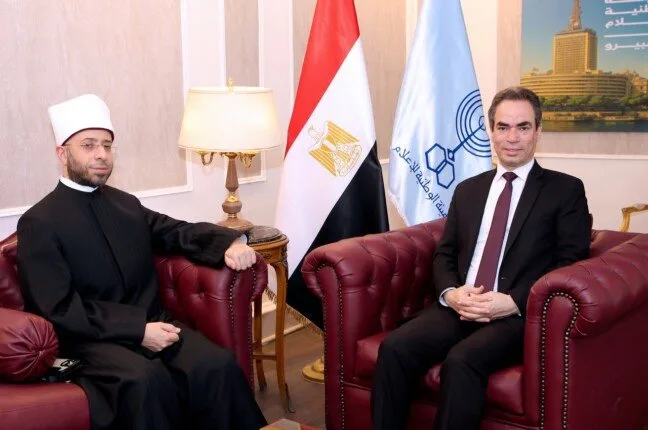عودة برنامج “حديث الروح”: حلقات يقدمها وزير الأوقاف على القناة الأولى قبل نشرة التاسعة. عودة برنامج “حديث الروح”: حلقات يقدمها وزير الأوقاف على القناة الأولى قبل نشرة التاسعة.
