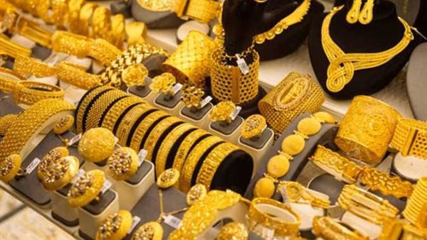 عيار 21 يهبط 100 جنيه.. تراجع أسعار الذهب اليوم الخميس بمنتصف التعاملات