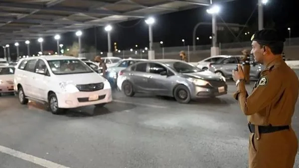 غرامات مالية وترحيل لمخالفي تصاريح دخول مكة خلال الحج