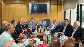 غرفة الصناعات النسيجية تبحث تحديات التراخيص ورسوم الصيانة وفواتير المياه واسعار الغاز