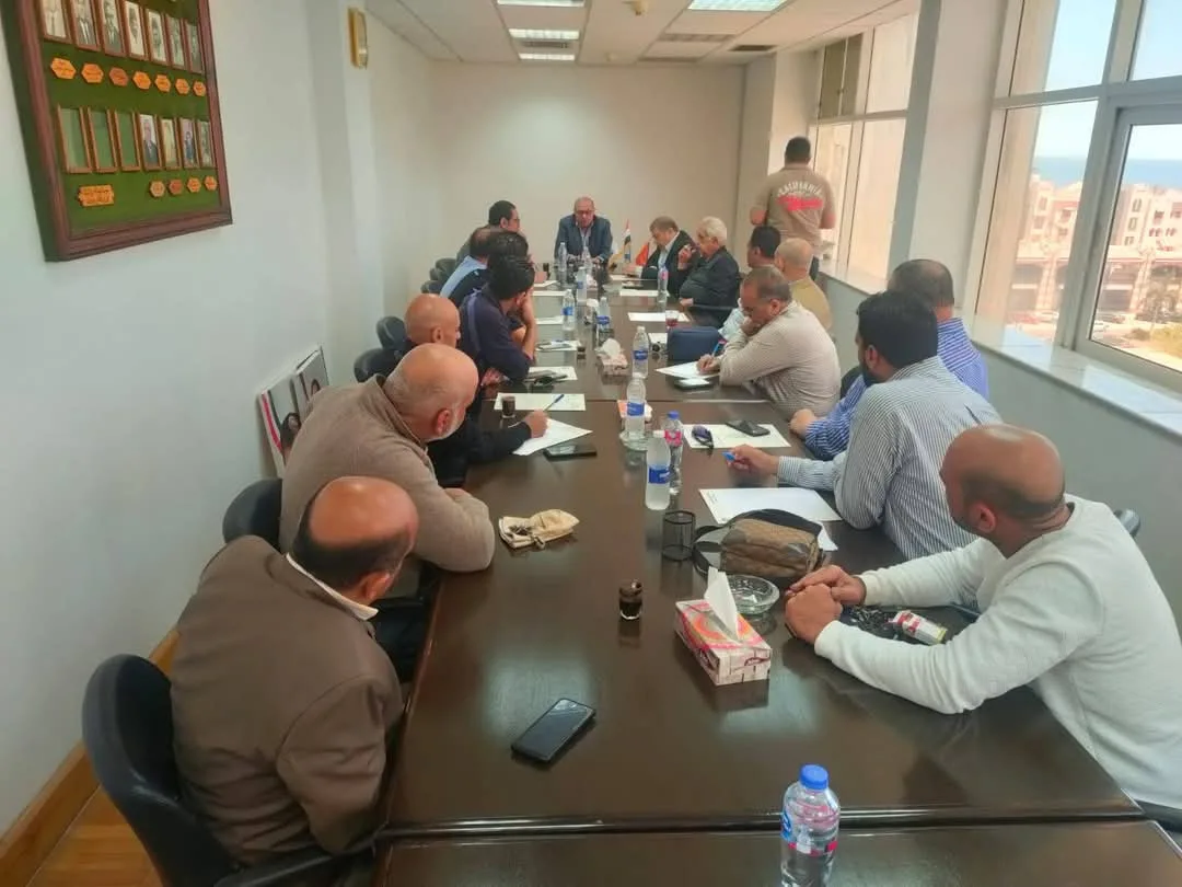 غرفة بورسعيد التجارية تناقش أزمة أصحاب شركات الأشغال البحرية