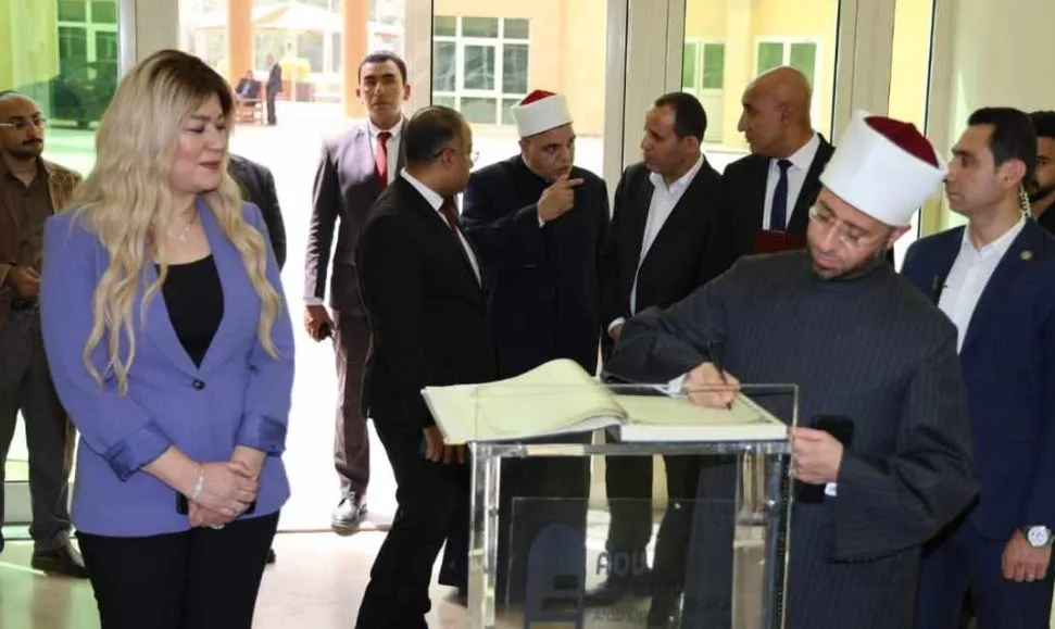 وزير الأوقاف: نأمل بشدة أن تسهم الجامعة العربية في تطوير العقول المبتكرة. وزير الأوقاف: نأمل بشدة أن تسهم الجامعة العربية في تطوير العقول المبتكرة.