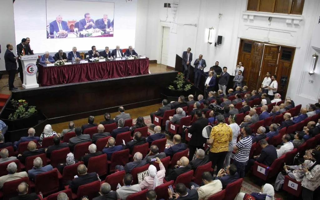 عادل العدوي احتفالا بيوم الطبيب: تحية تقدير لكل طبيب مصري على خط المواجهة