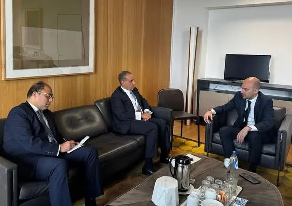 وزير الخارجية يتناول مع نظيره الفرنسي مستجدات القضية الفلسطينية وزير الخارجية يتناول مع نظيره الفرنسي مستجدات القضية الفلسطينية