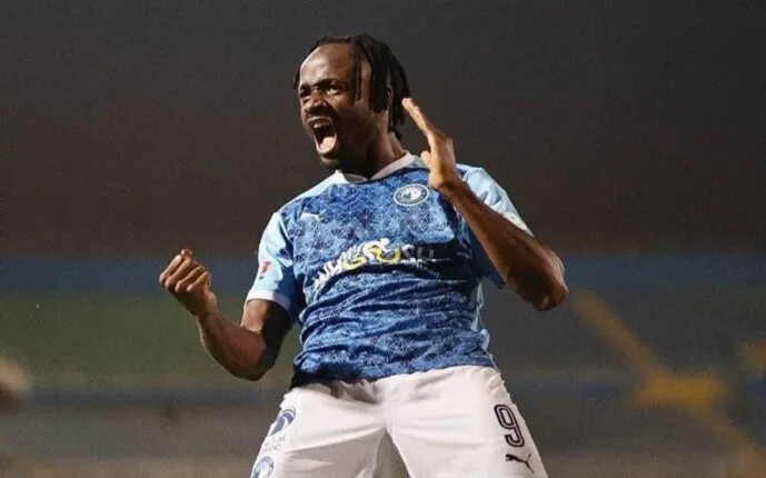 غياب فيستون ماييلي عن مباراة بيراميدز والزمالك في دوري نايل غياب فيستون ماييلي عن مباراة بيراميدز والزمالك في دوري نايل