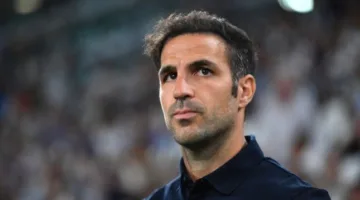 فابريجاس يوشك على العودة إلى برشلونة لكن كلاعب منافس.. ما التفاصيل؟