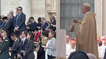 وزير الثقافة يمثل رئيس الجمهورية في مراسم تنصيب البابا ليو الرابع عشر بحضور دولي بارز