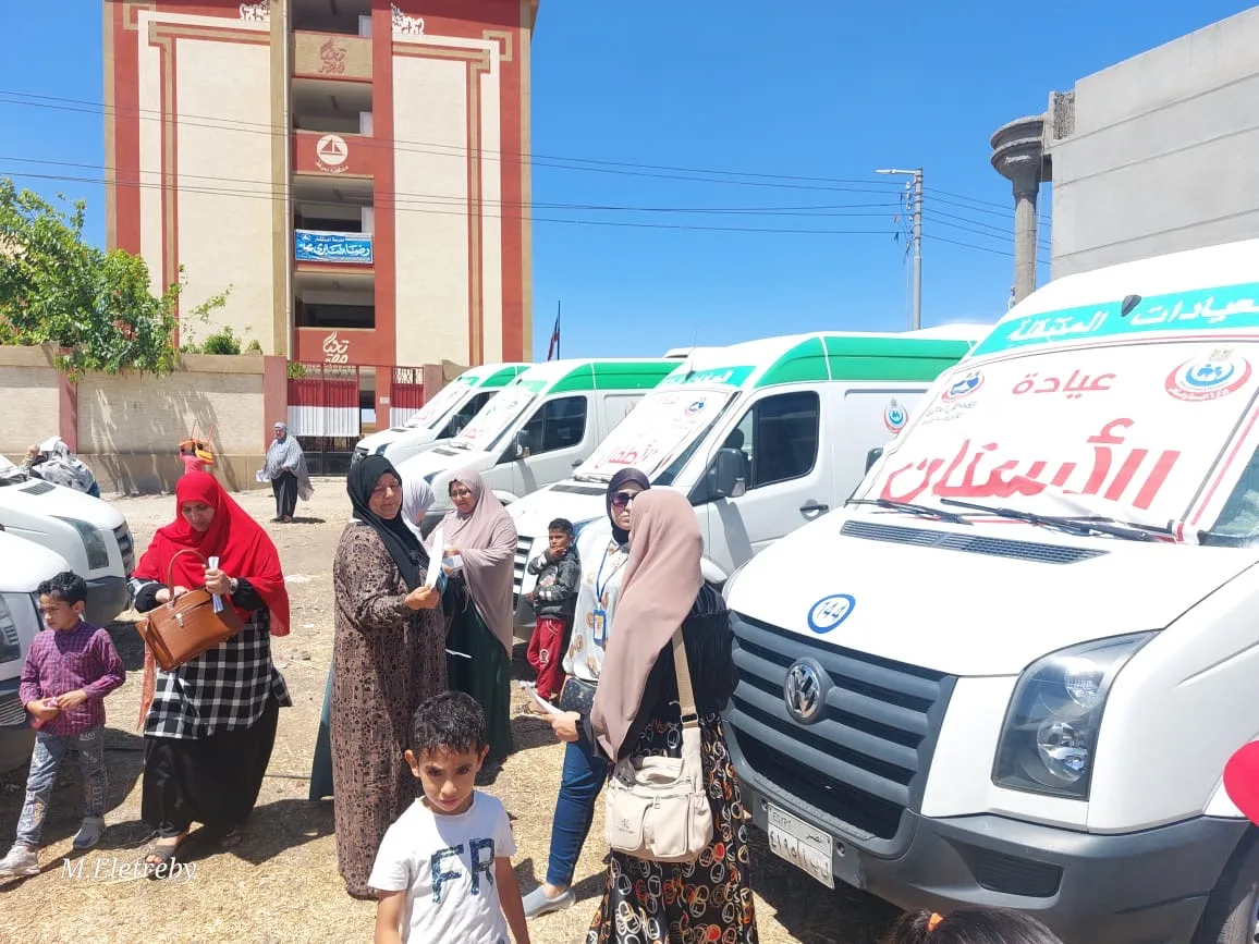 فحص طبي مجاني لـ 1460 شخصاً في قافلة صحية بدمياط فحص طبي مجاني لـ 1460 شخصاً في قافلة صحية بدمياط