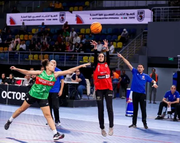 فريق سيدات الأهلي يلتقي مع سبورتنج في المباراة الثانية من نهائي دوري السوبر لكرة السلة. فريق سيدات الأهلي يلتقي مع سبورتنج في المباراة الثانية من نهائي دوري السوبر لكرة السلة.