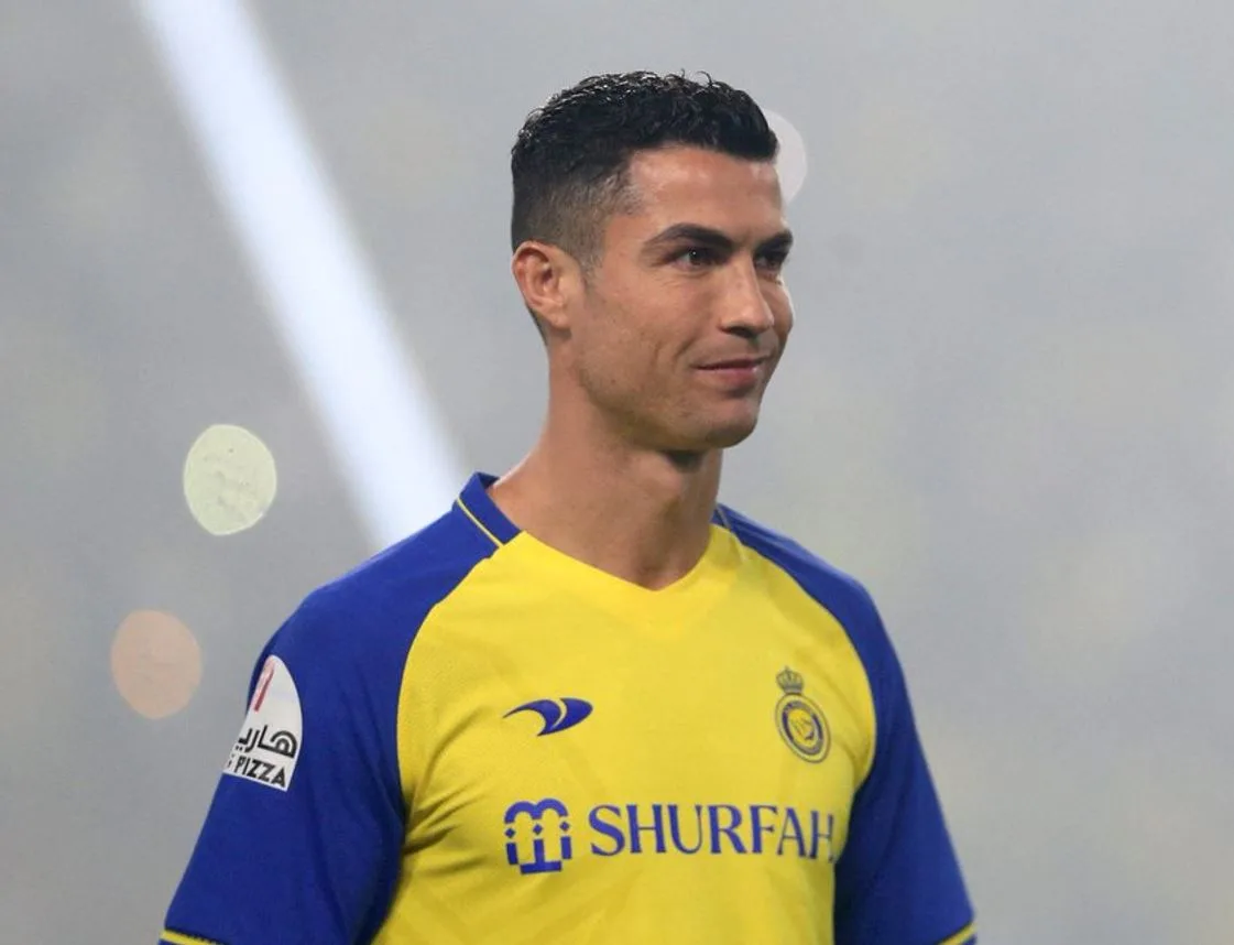 فريق عربي يهدف للتعاقد مع كريستيانو رونالدو قبل انطلاق كأس العالم للأندية فريق عربي يهدف للتعاقد مع كريستيانو رونالدو قبل انطلاق كأس العالم للأندية